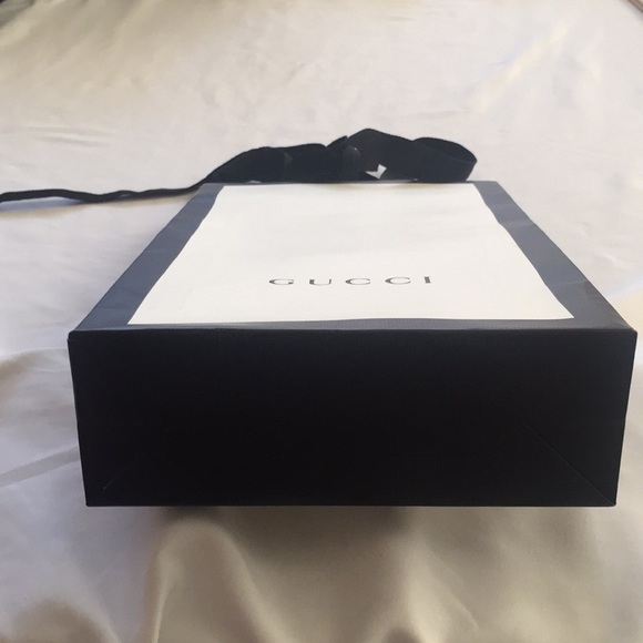 Gucci Gift Bag - Picture 5 of 7